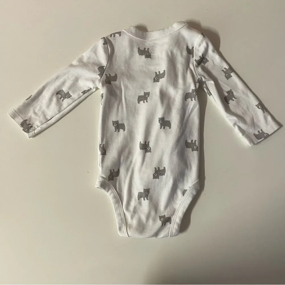 Carter’s Baby Boys’ 6 Months Long Sleeve Bodysuits EUC